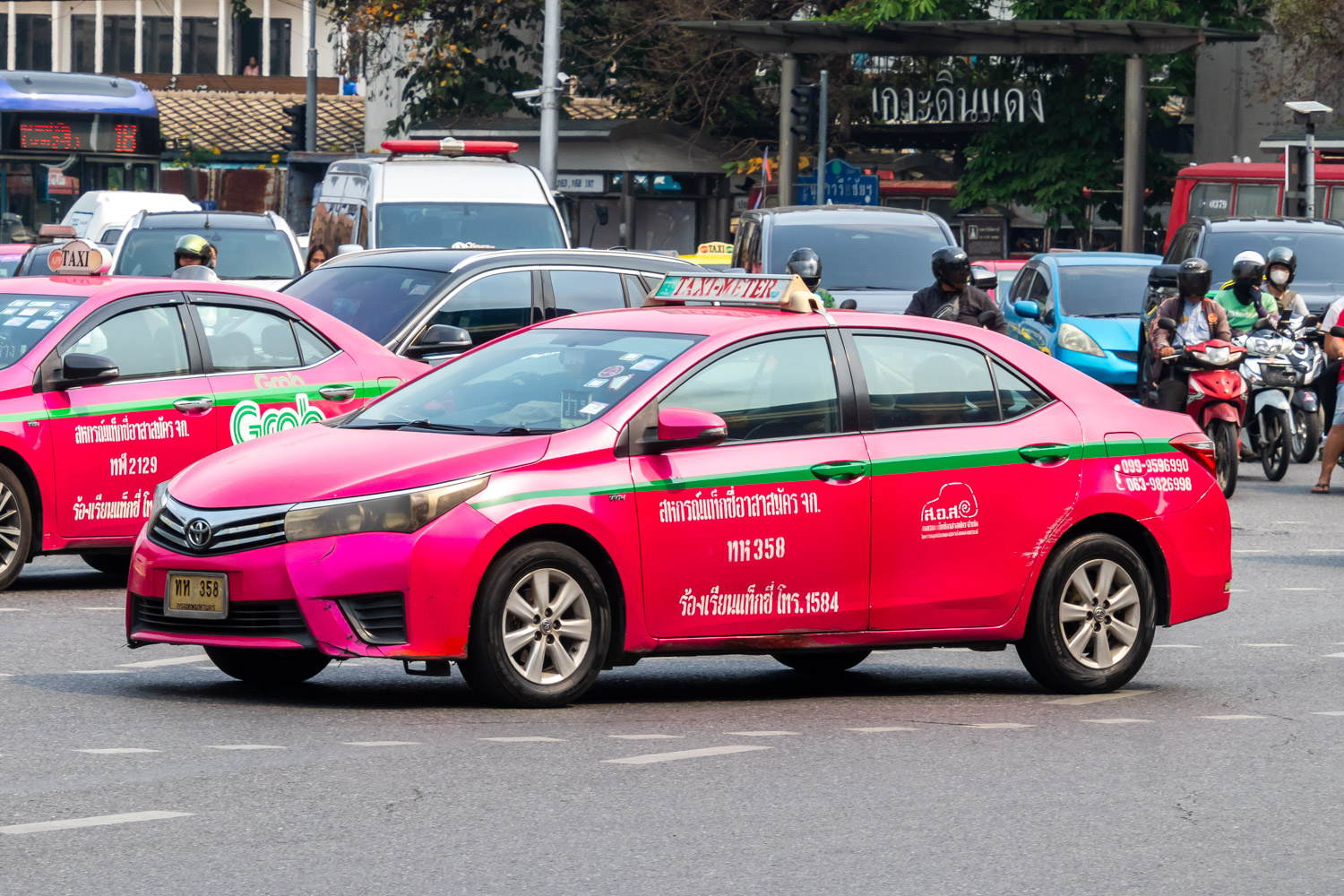 ทห 358, Toyota Corolla 11th gen (Altis/Quest) Sedan (E170/E180; Global-market), 2013–2020 (–present for ZA-market)