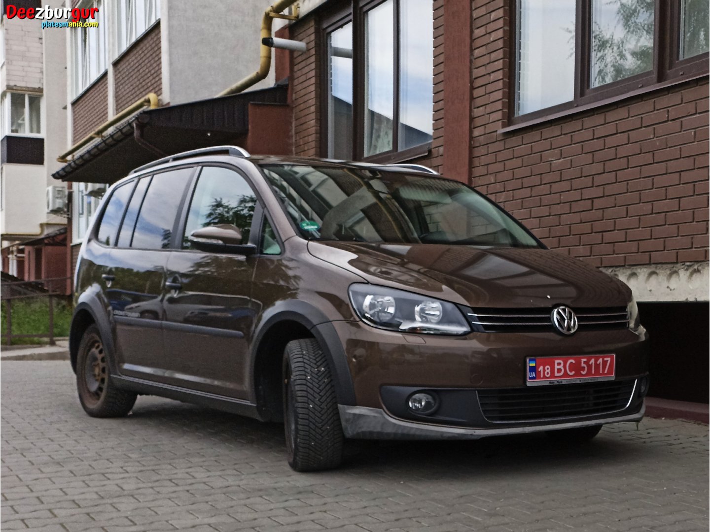 18 BC 5117, Volkswagen Touran 1st gen CrossTouran (1T3), 2nd facelift, 2010–2015