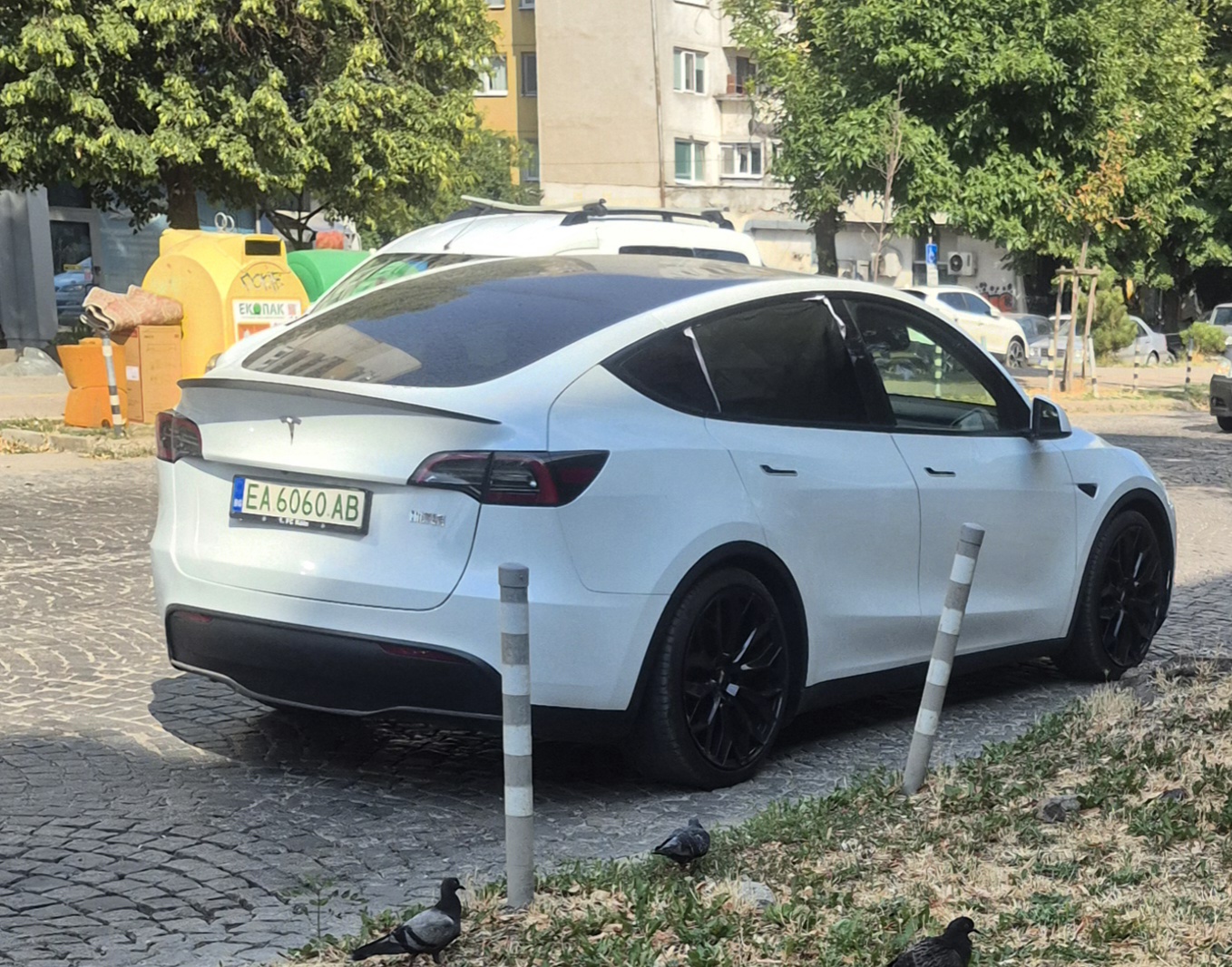 EA 6060 AB, Tesla Model Y 1st gen (5YJY), 2020–2025