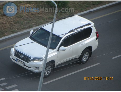 KA 7077 AB, Toyota Land Cruiser Prado