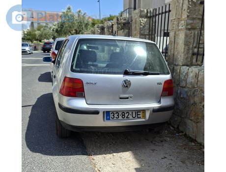 33-82-UE, Volkswagen Golf