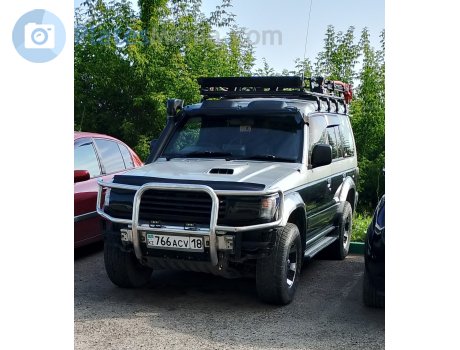 766 ACV 18, Mitsubishi Pajero