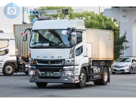 足立 101 か 2490, Mitsubishi Fuso Super Great