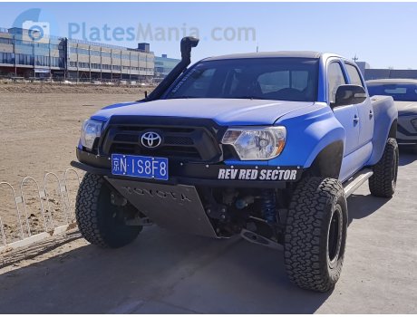 京N·1S8F8, Toyota Tacoma