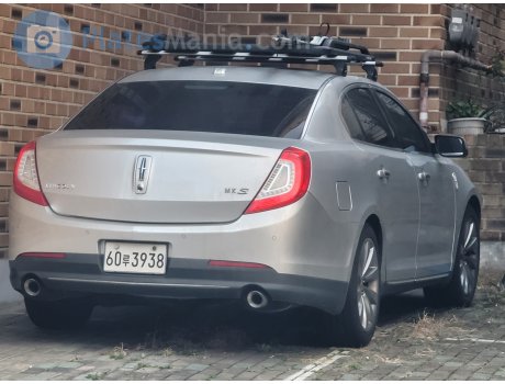 60루 3938, Lincoln MKS