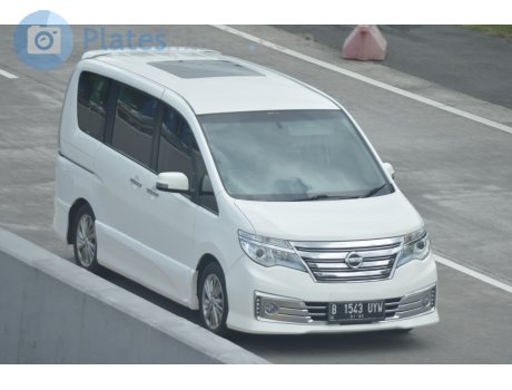 B 1543 UYW, Nissan Serena