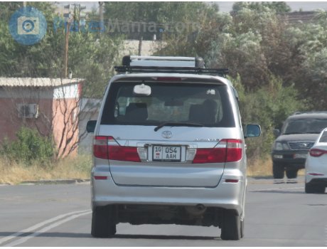 10 054 AAH, Toyota Alphard