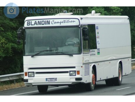 EJ-337-HB, Renault Tracer