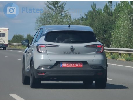 HE-027-AY (12/25), Renault Captur