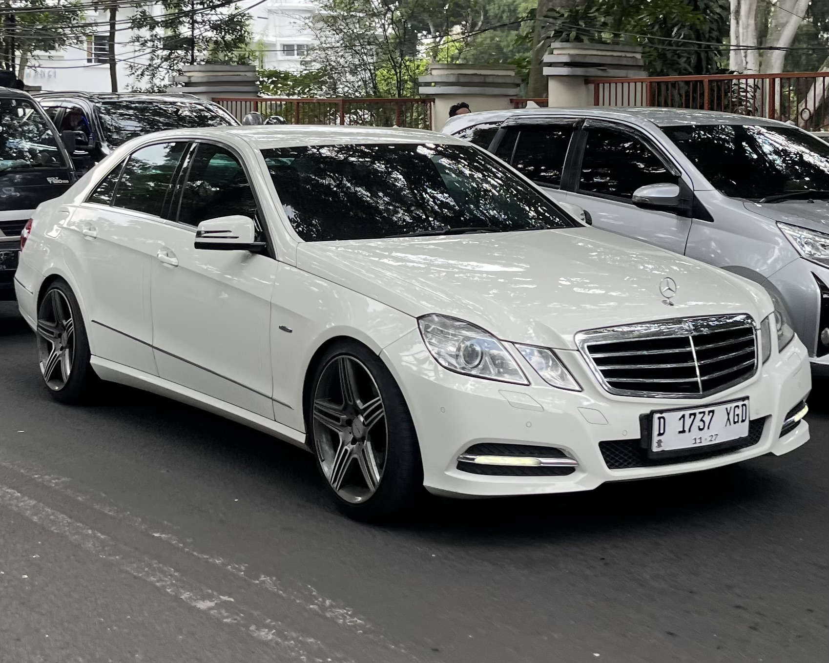 D 1737 XGD, Mercedes-Benz E-Klasse 4th gen Sedan (W212), 2009­–2013