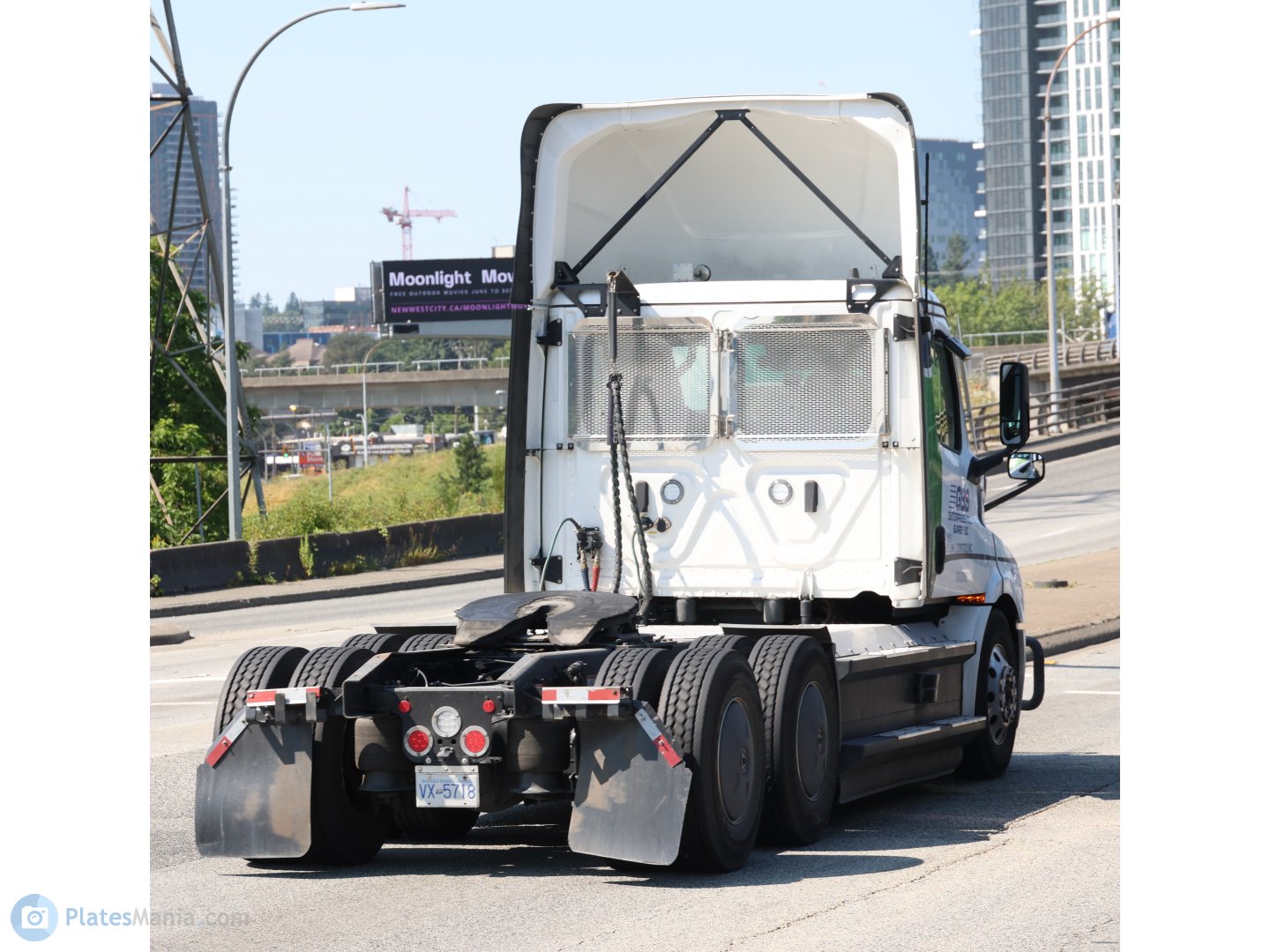 VX-5718, Freightliner Cascadia eCascadia (2019–)