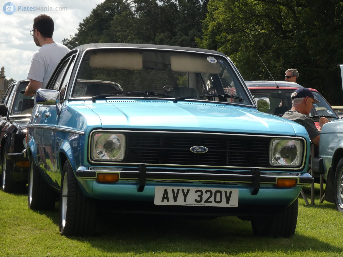AVY320V, Ford Escort 2nd gen 4-door Sedan (AFR), 1974–1980