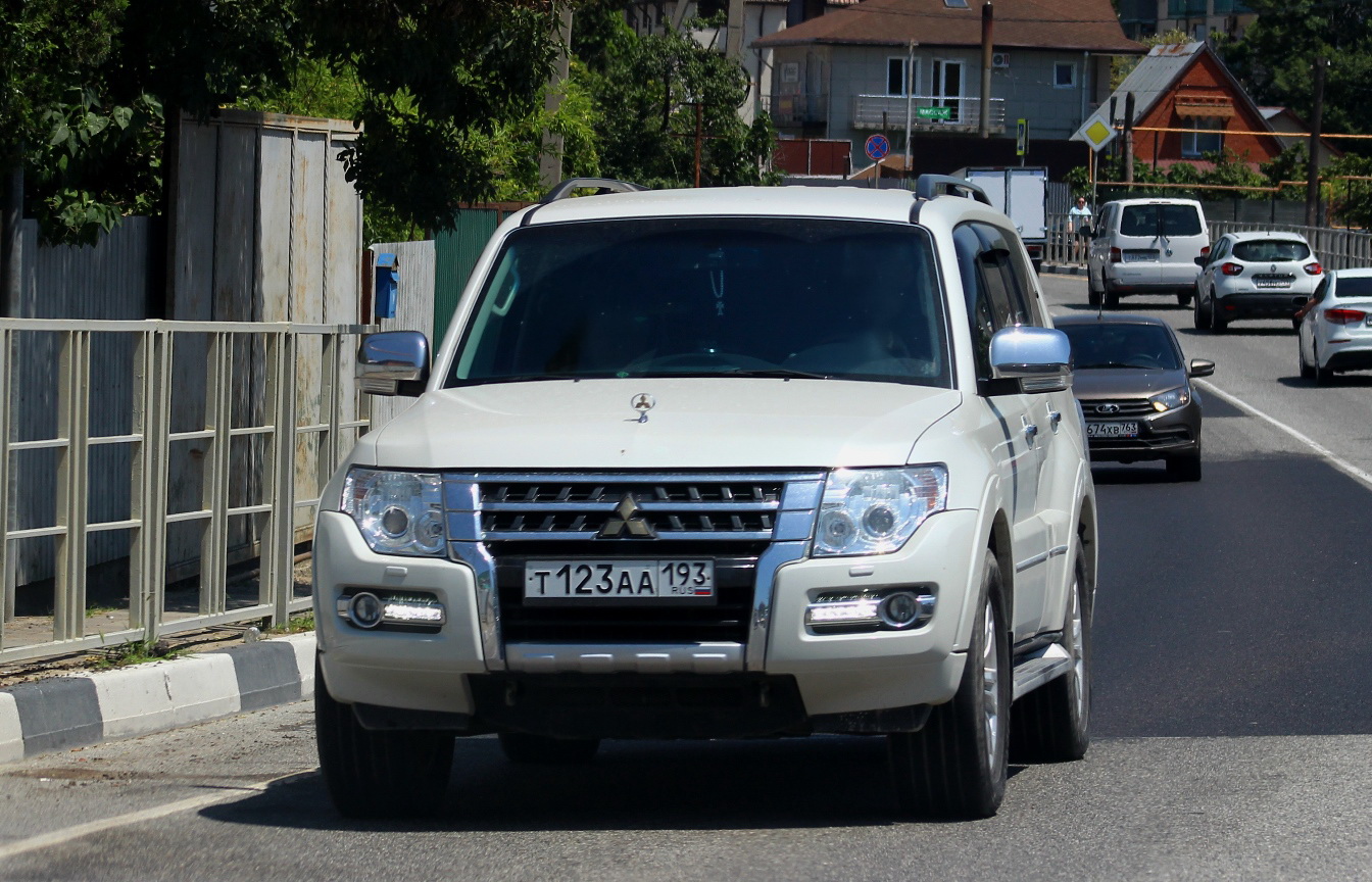 т 123 аа 193, Mitsubishi Pajero 