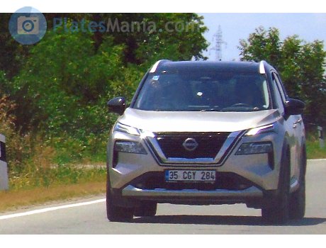 35 CGY 284, Nissan X-Trail