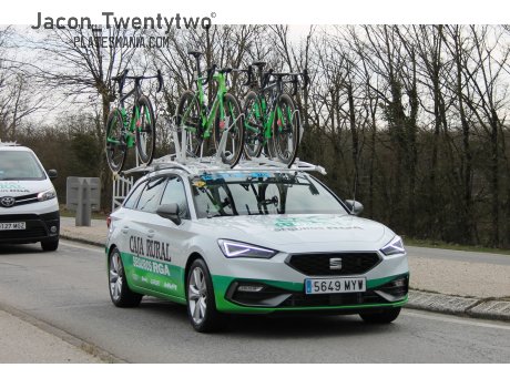 5649 MYW, SEAT León