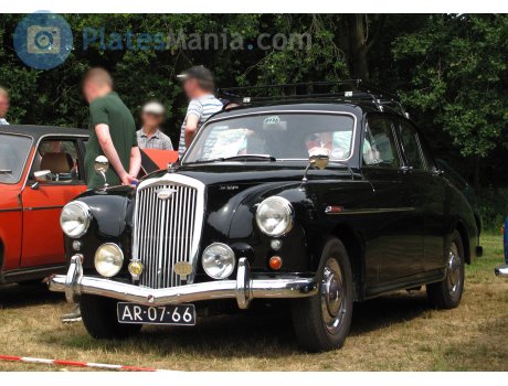 AR-07-66, Wolseley 4/44