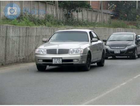 х242ск125, Nissan Cedric