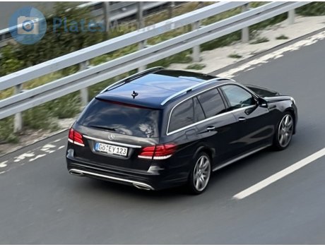 GÖ EY 123, Mercedes-Benz E-Klasse