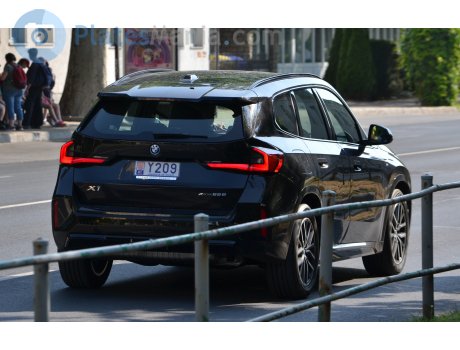 Y209, BMW X1