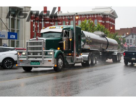 AAA781, Kenworth W900