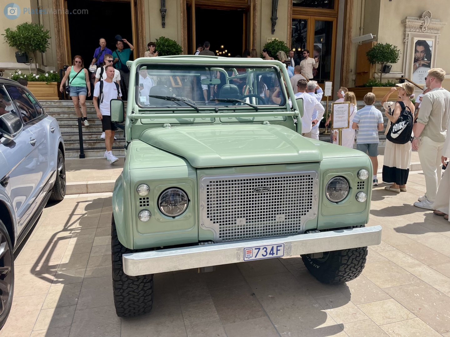 734F, Land Rover Defender 1st gen 90