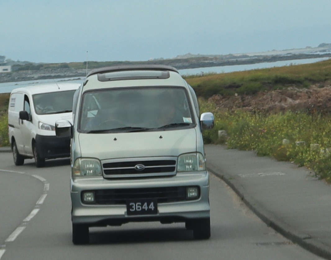 3644, Daihatsu Extol 1st gen (S200/S210/S220), 1999–2004