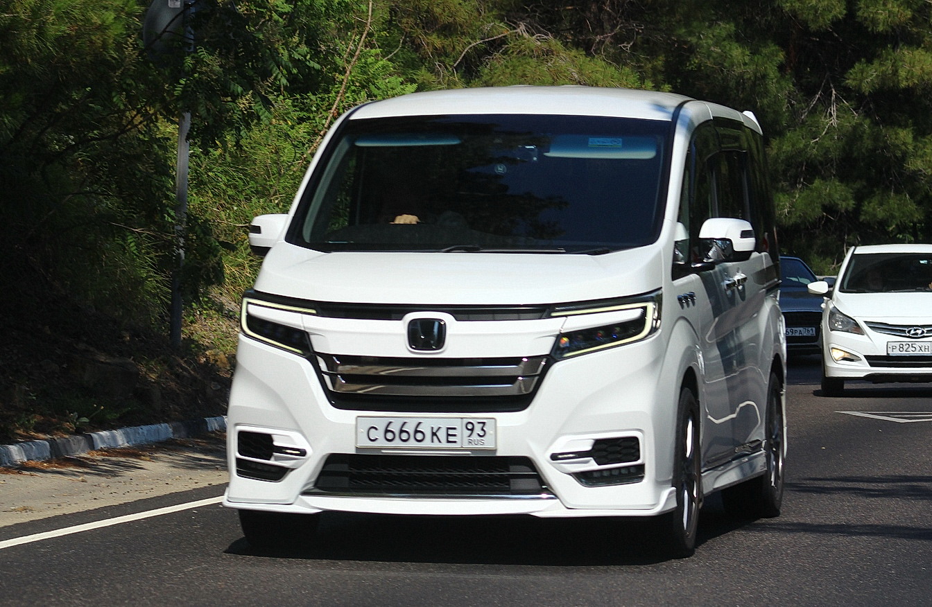 с 666 ке 93, Honda Stepwgn 5th gen Spada (RP1–5), 2015–2022