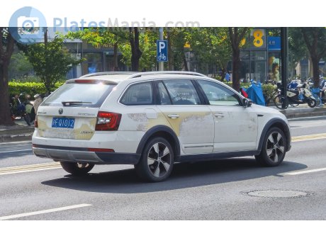 沪F·Q1012, Skoda Octavia