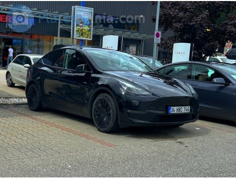 34 HBC 746, Tesla Model Y