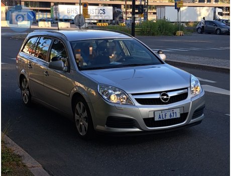 ÅLF 671, Opel Vectra