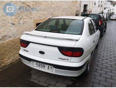 T 5898 AY, Renault Mégane