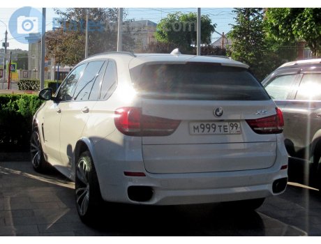 м999те99, BMW X5