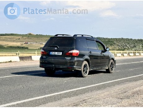 ELB 899, Toyota Avensis Verso