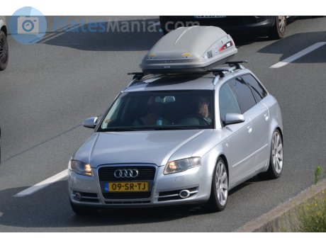 09-SR-TJ, Audi A4