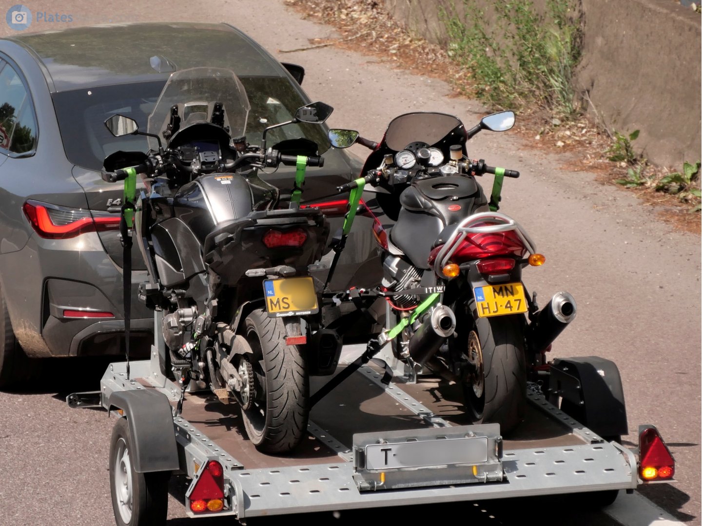 MN-HJ-47, Moto Guzzi V11 