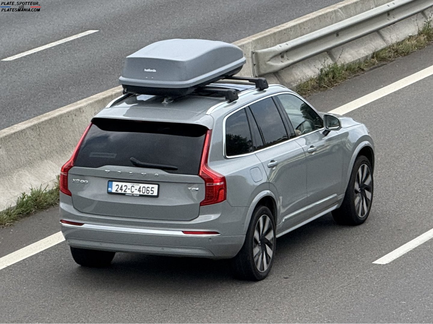 242-C-4065, Volvo XC90 