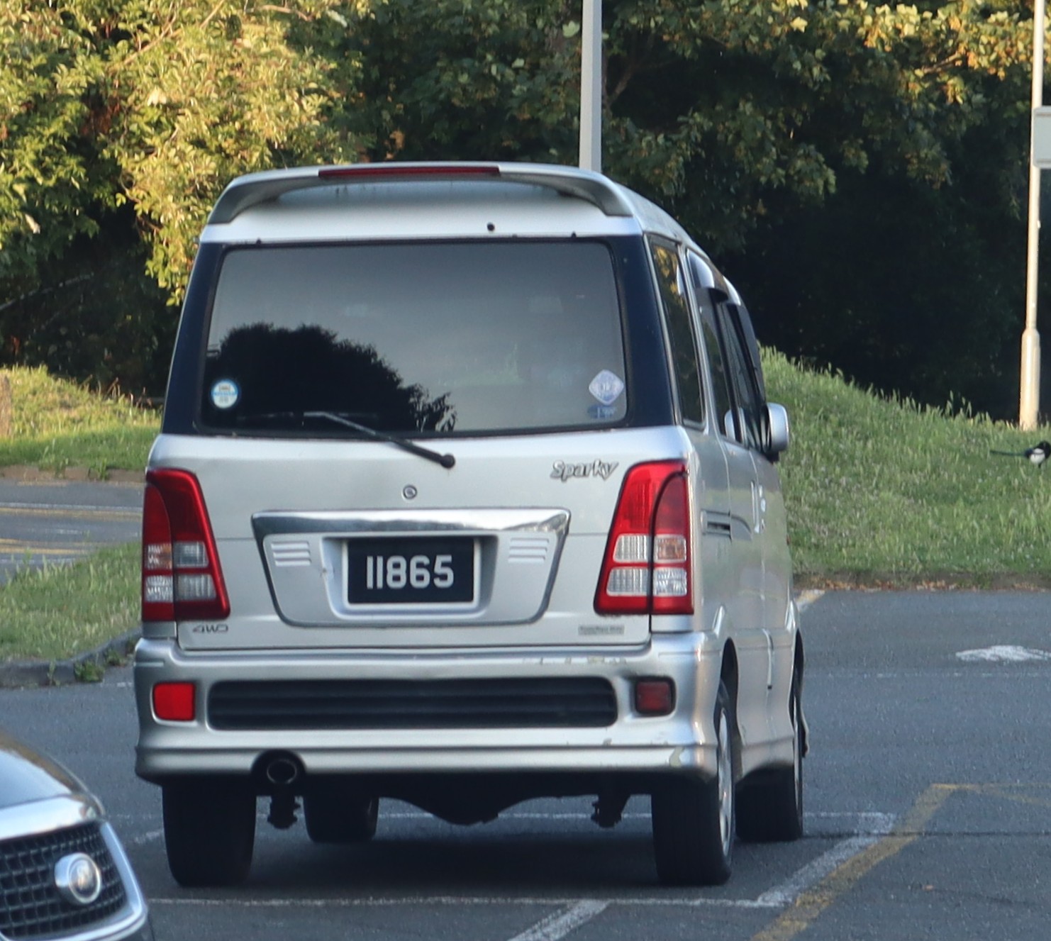 11865, Toyota Sparky 1st gen (S200; JP-market), 2000–2003