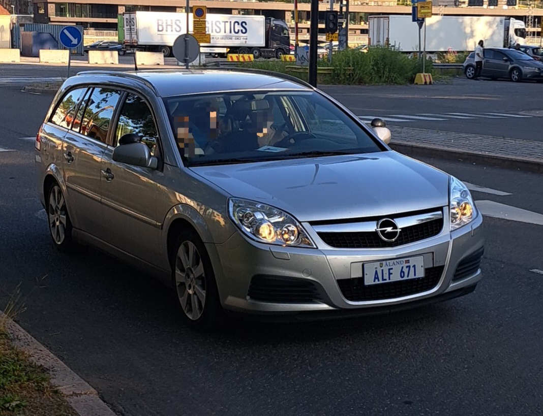 ÅLF 671, Opel Vectra 3rd gen Caravan (C; Z02), facelift, 2005–2008