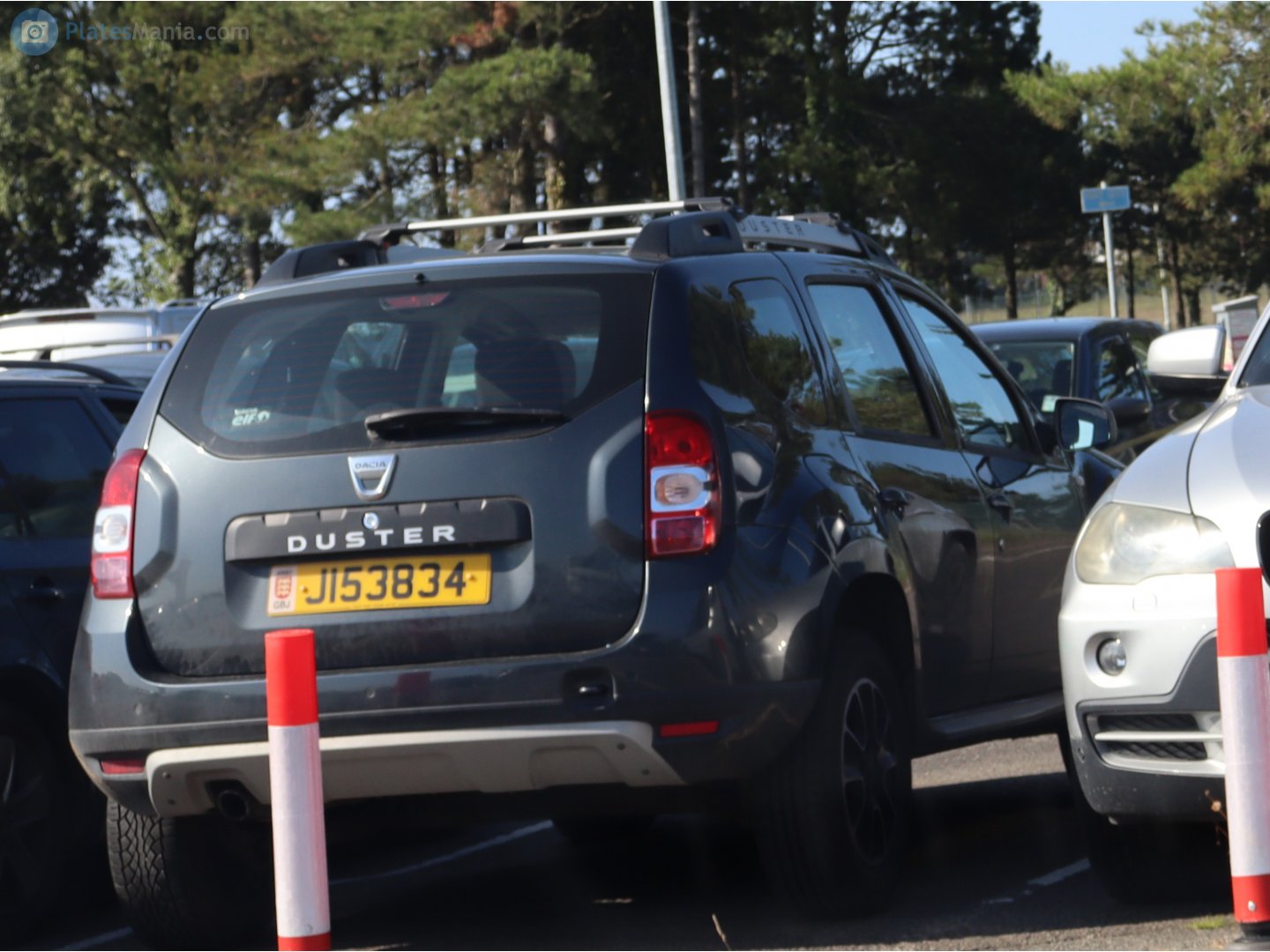 J153834, Dacia Duster 1st gen SUV (HS/H79), 2010–2017