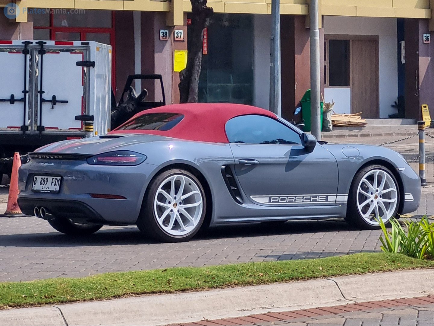 B 889 FSM, Porsche Boxster 4th gen 718 Boxster (982), 2016–