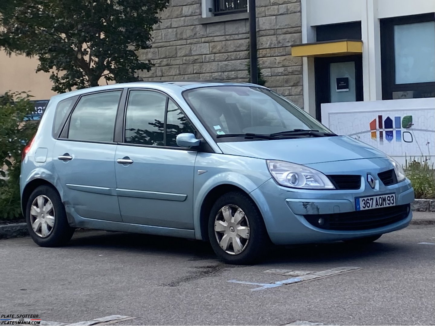367 AQM 93, Renault Scénic 2nd gen (J84), 2003–2009