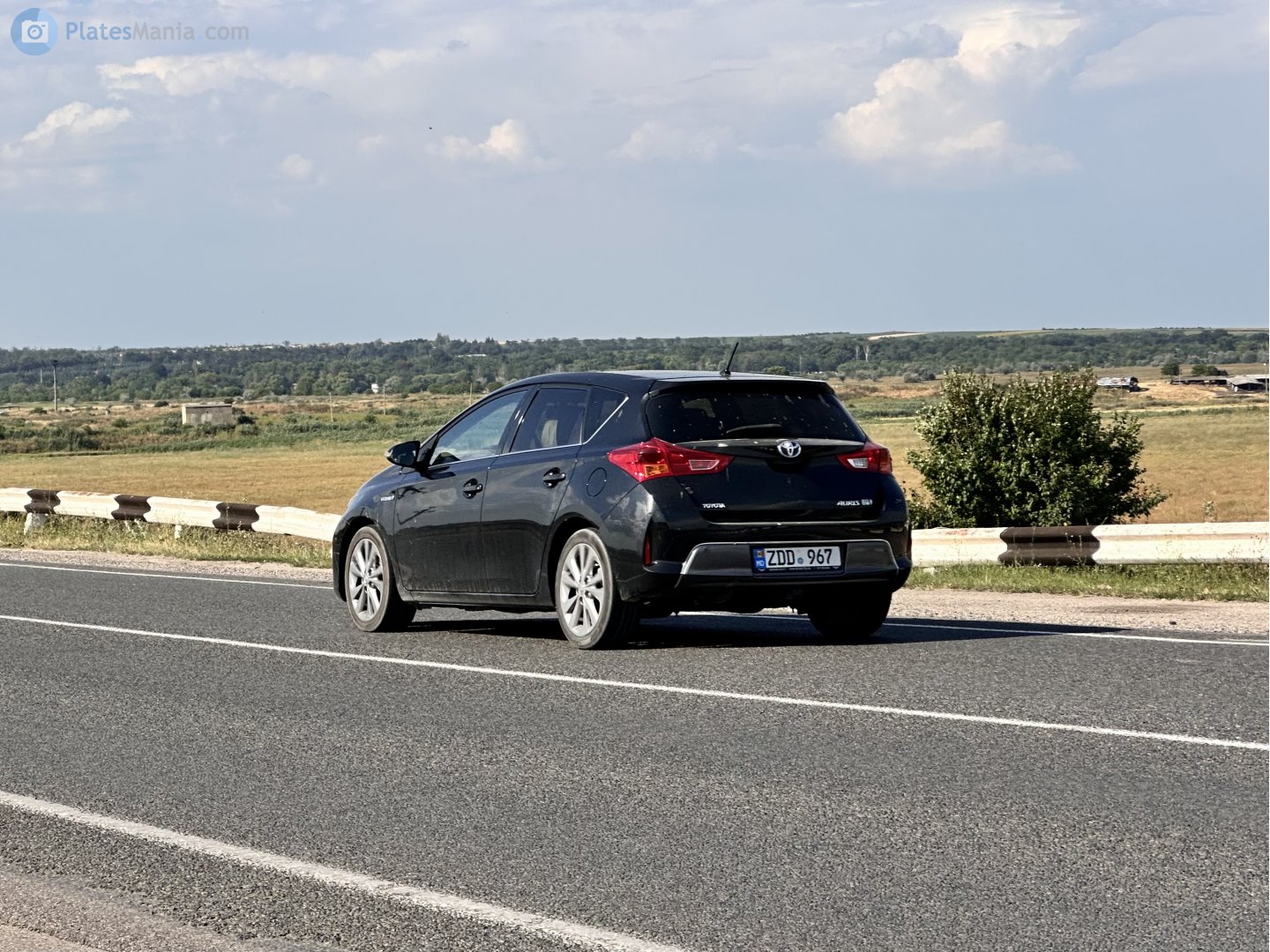 ZDD 967, Toyota Auris 2nd gen Hatch (E180), 2012–2015