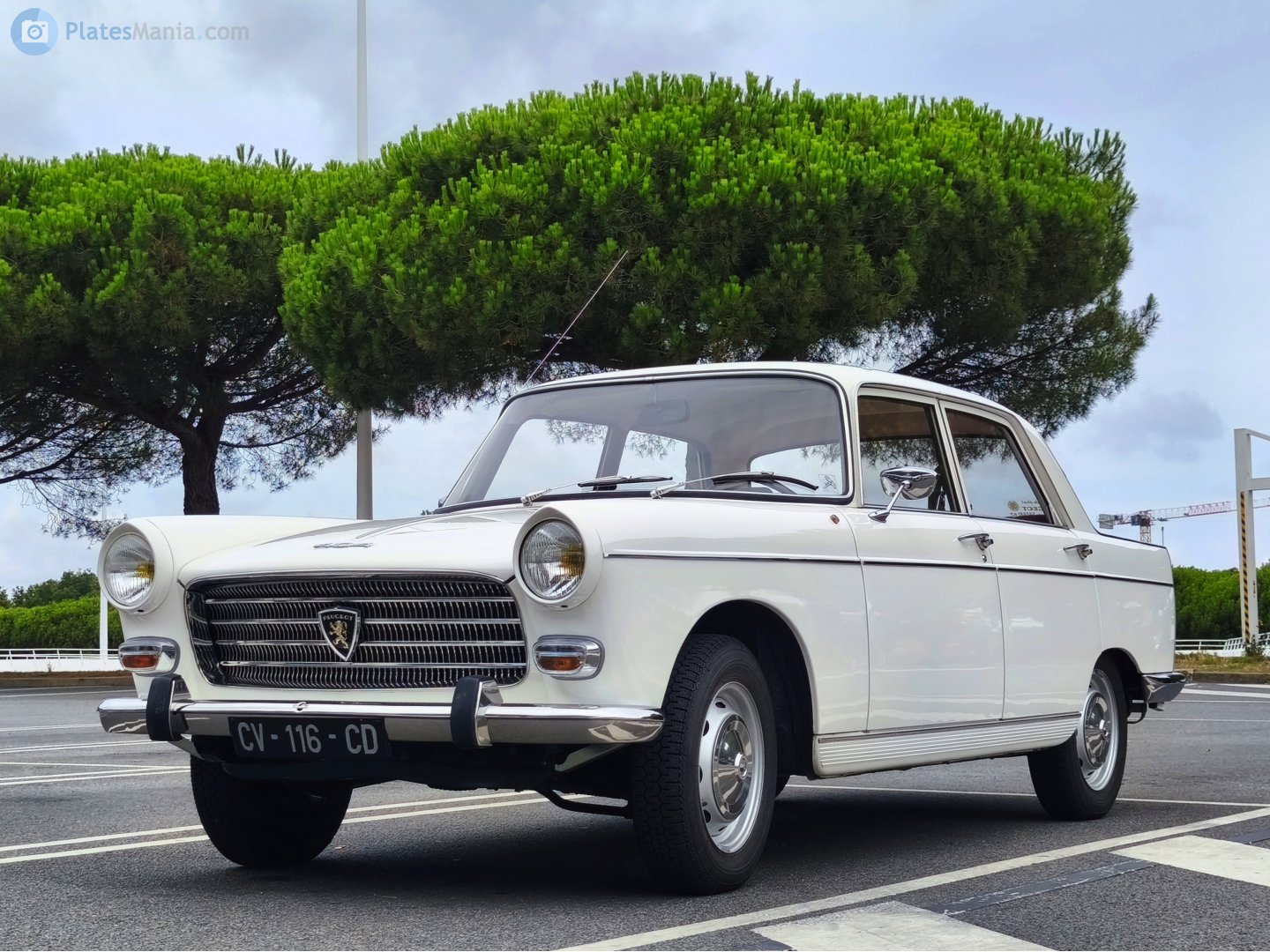 CV-116-CD, Peugeot 404 Sedan, 1960–1975