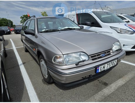 LH 71702, Ford Scorpio