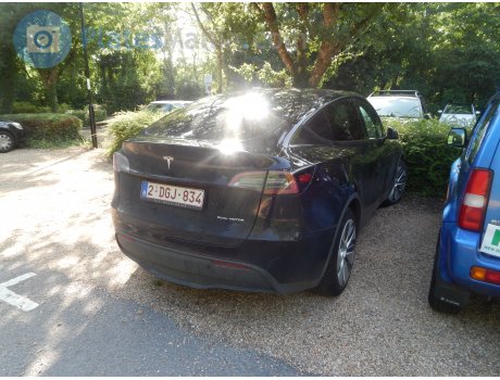 2-DGJ-834, Tesla Model Y