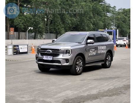 B 1905 AZC, Ford Everest