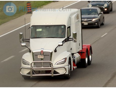 935-DPL, Kenworth T680