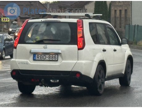 RBD-886, Nissan X-Trail