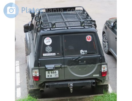 а666кн27, Nissan Safari