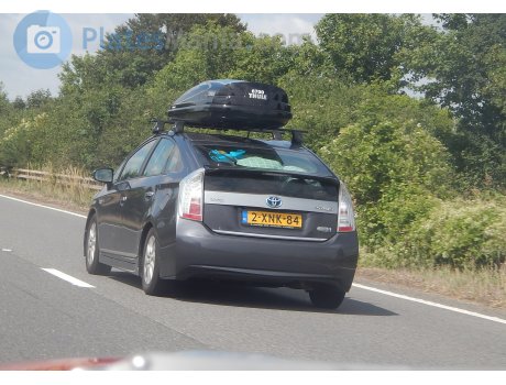 2-XNK-84, Toyota Prius
